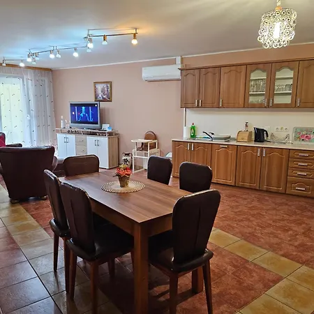 Apartament Royal Golubăţ
